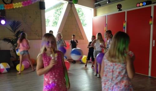 ©2016fvdvbeachparty-2